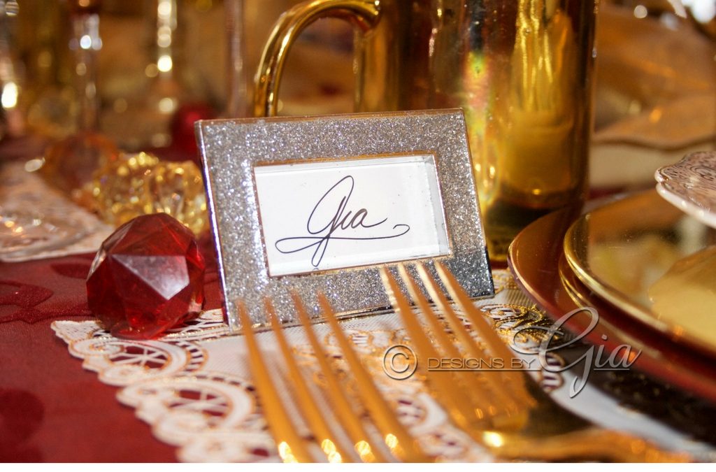 10 Tips For Designing The Perfect Holiday Table- Tip #6 Place cards