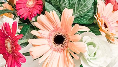 Adding the Luxury Of Fresh Flowers To Your Home