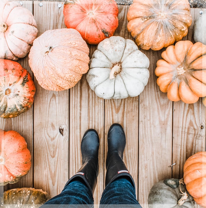 home header image - Decorating Your Home's Exterior For Fall